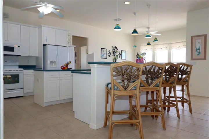 Kitchen has breakfast bar
