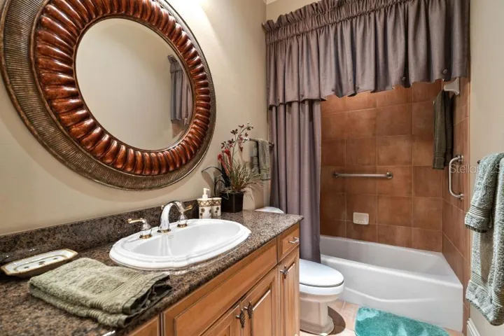Ensuite bath in 2nd Primary Bedroom
