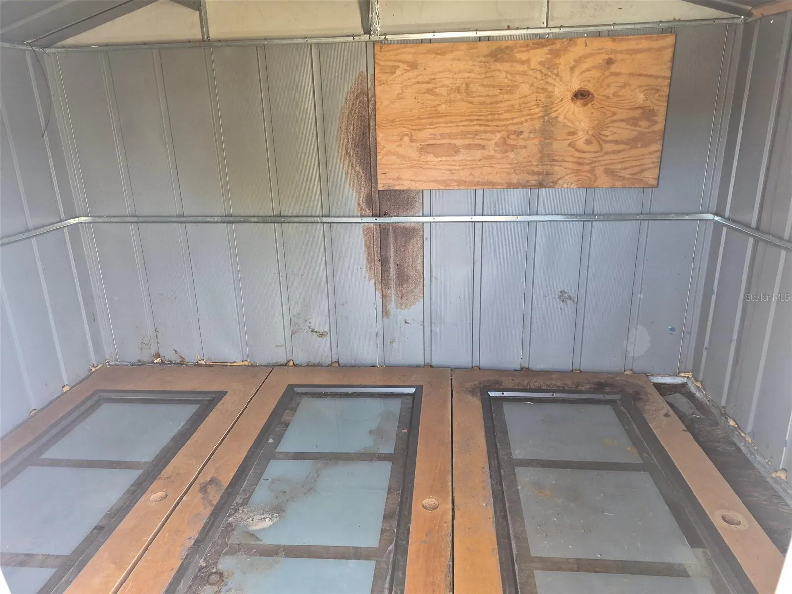 Shed interioor