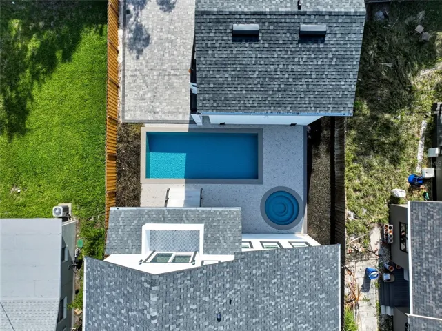 Pool is virtually staged