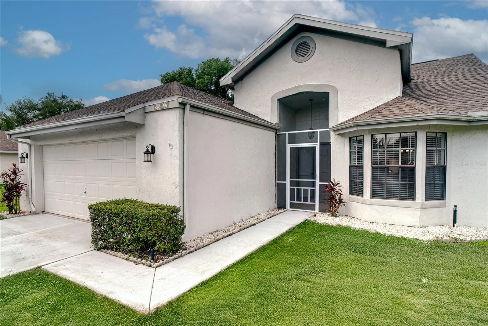 5517 W Sacramento Ct, Orlando, Florida 32821, 3 Bedrooms Bedrooms, ,3 BathroomsBathrooms,Residential,For Sale,SACRAMENTO,O6315393
