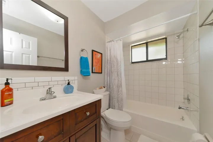 2nd Bathroom