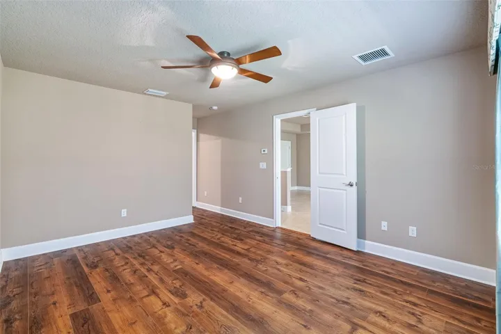 Bedroom 3 w/Ensuite Bathroom