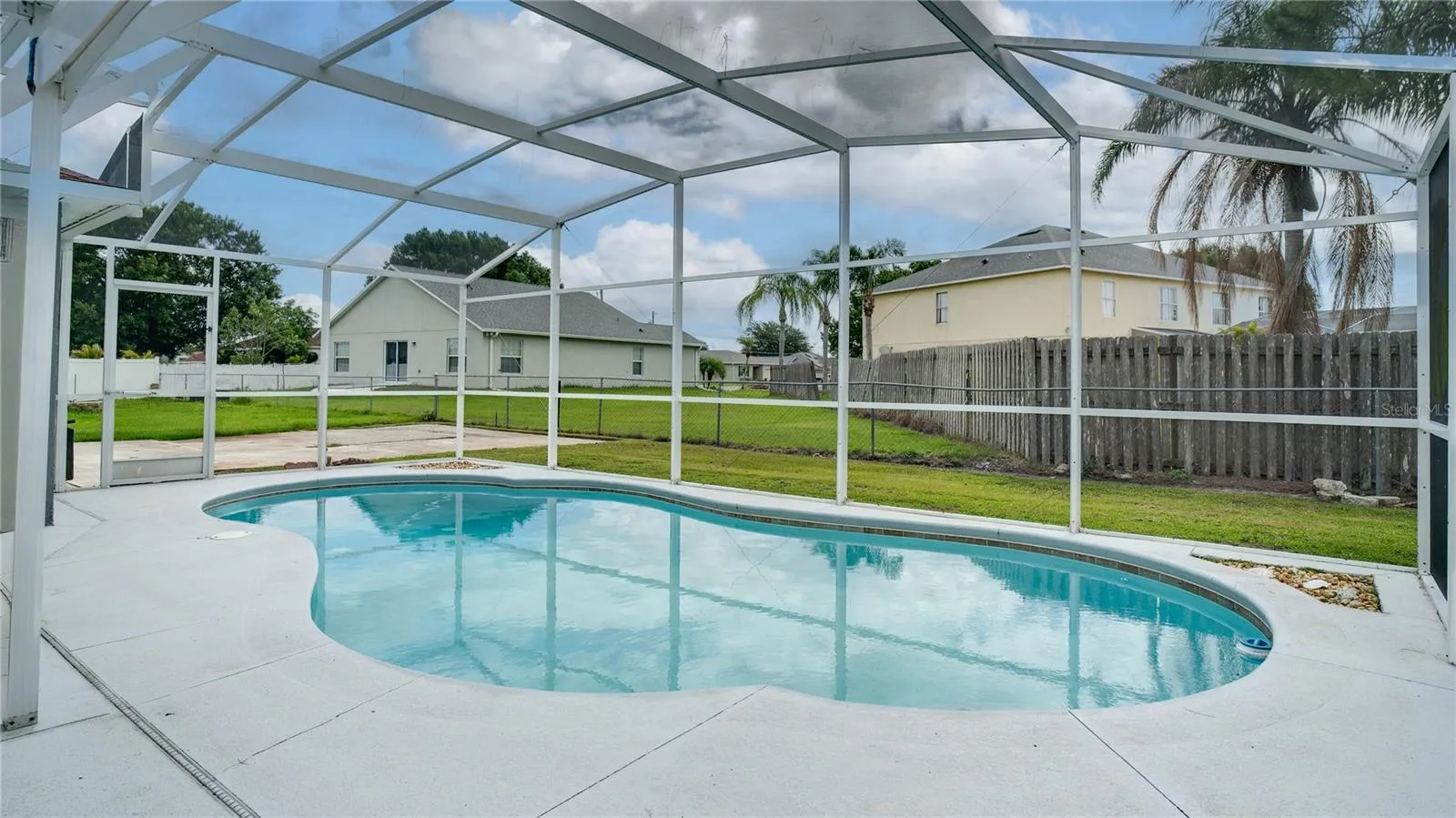611 Jura Ln, Kissimmee, Florida 34759, 3 Bedrooms Bedrooms, ,2 BathroomsBathrooms,Residential,For Sale,JURA,O6315810