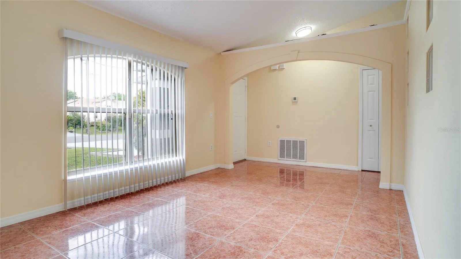 611 Jura Ln, Kissimmee, Florida 34759, 3 Bedrooms Bedrooms, ,2 BathroomsBathrooms,Residential,For Sale,JURA,O6315810