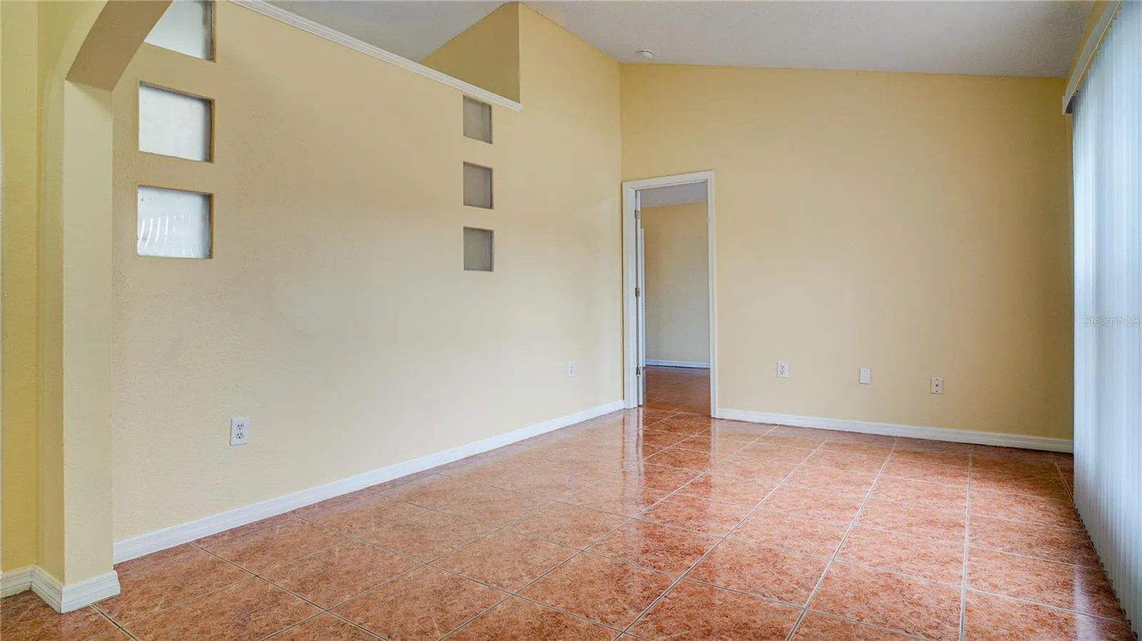 611 Jura Ln, Kissimmee, Florida 34759, 3 Bedrooms Bedrooms, ,2 BathroomsBathrooms,Residential,For Sale,JURA,O6315810