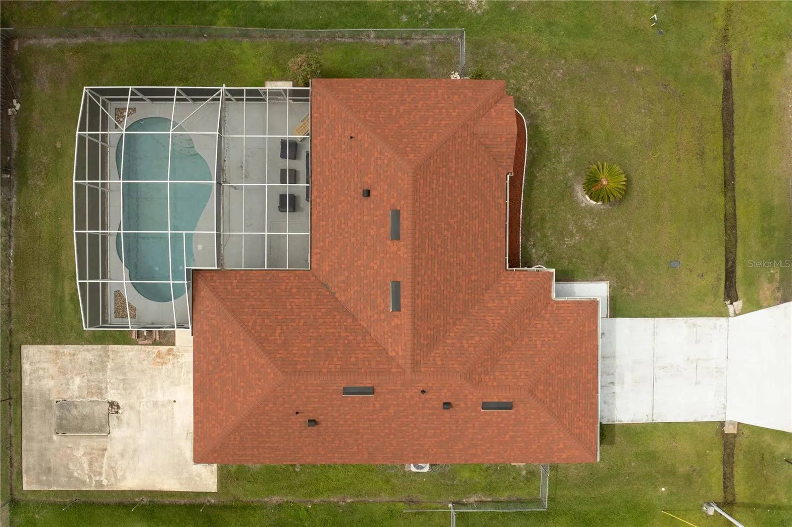 611 Jura Ln, Kissimmee, Florida 34759, 3 Bedrooms Bedrooms, ,2 BathroomsBathrooms,Residential,For Sale,JURA,O6315810