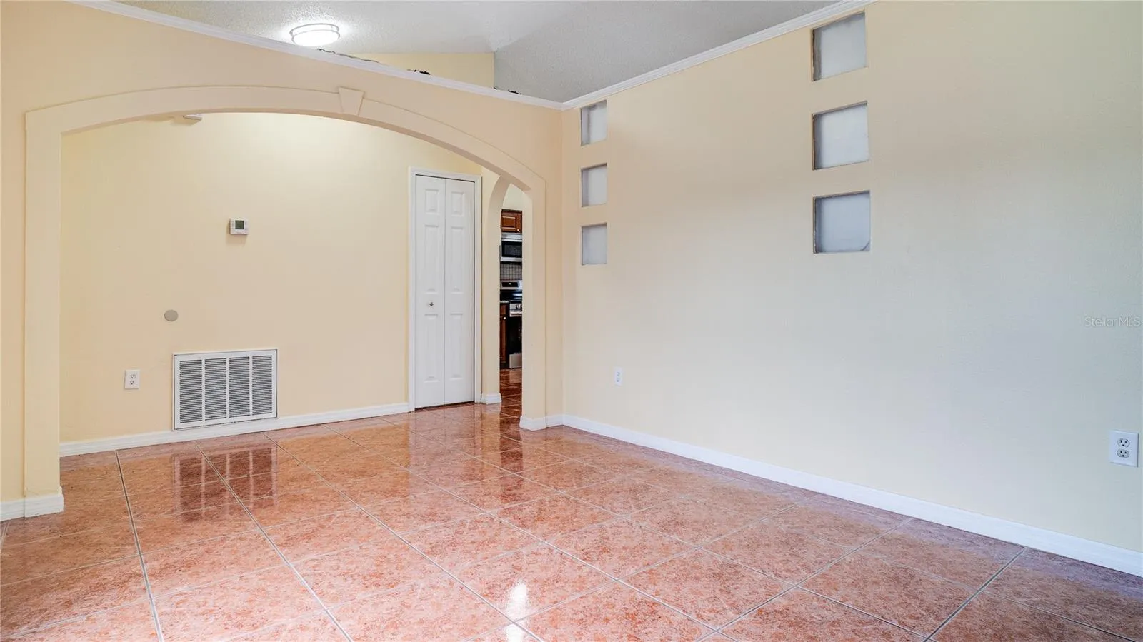 611 Jura Ln, Kissimmee, Florida 34759, 3 Bedrooms Bedrooms, ,2 BathroomsBathrooms,Residential,For Sale,JURA,O6315810