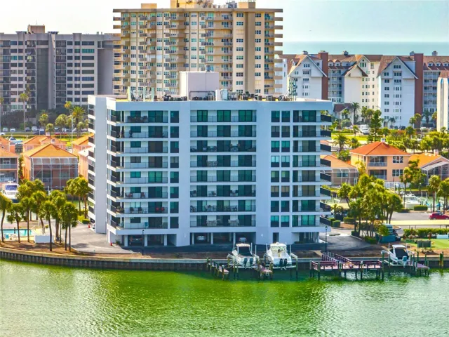 unit front facing intercoastal