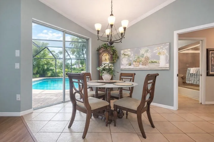 Poolside dining
