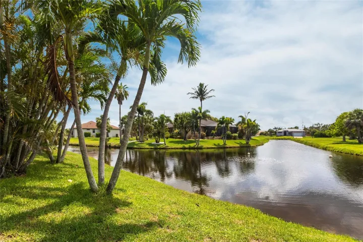 Burnt Store Lakes has eleven fresh-water lakes with abundant wildlife.