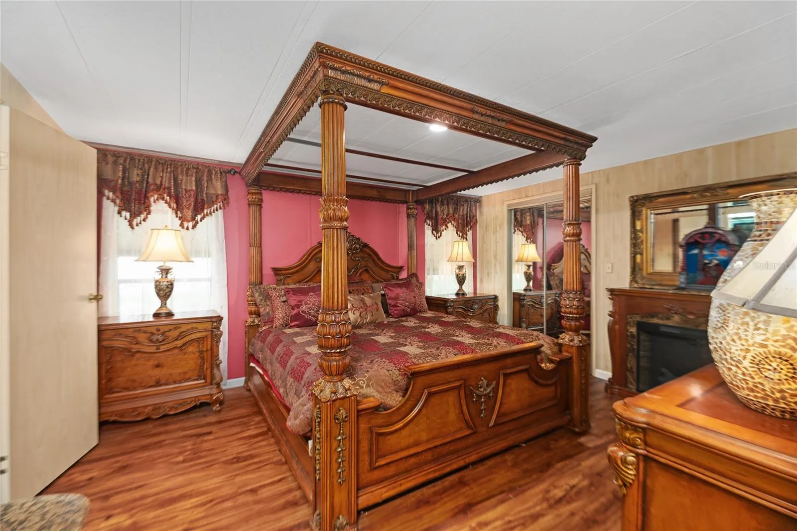 Large primary bedroom has 40 sq ft walk-in closet!