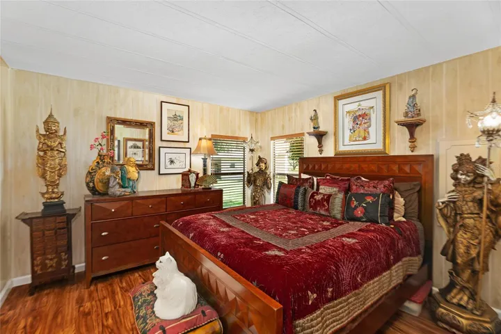 Guest bedroom
