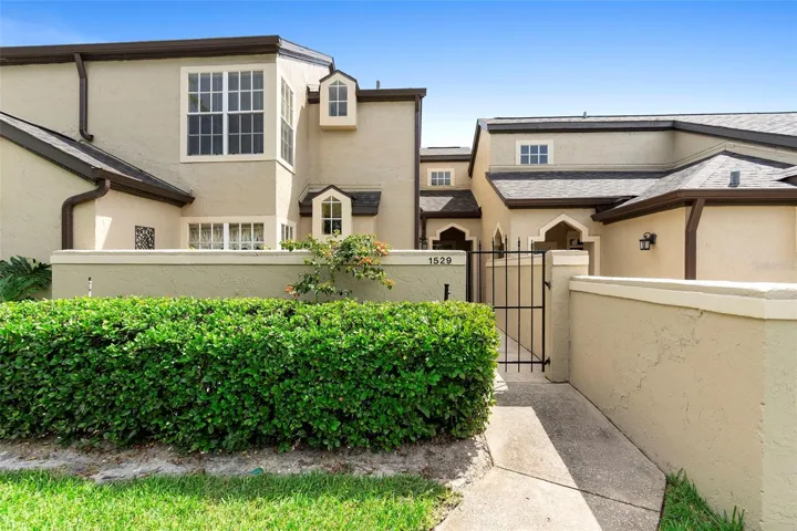1529 Farrindon Circle