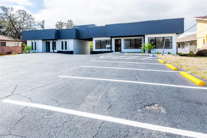 11911 Oak Trail Way Professional Center