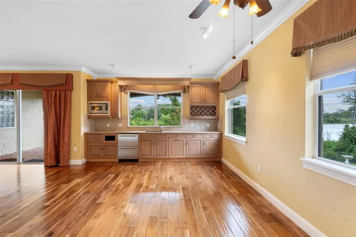 Downstairs Kitchenette