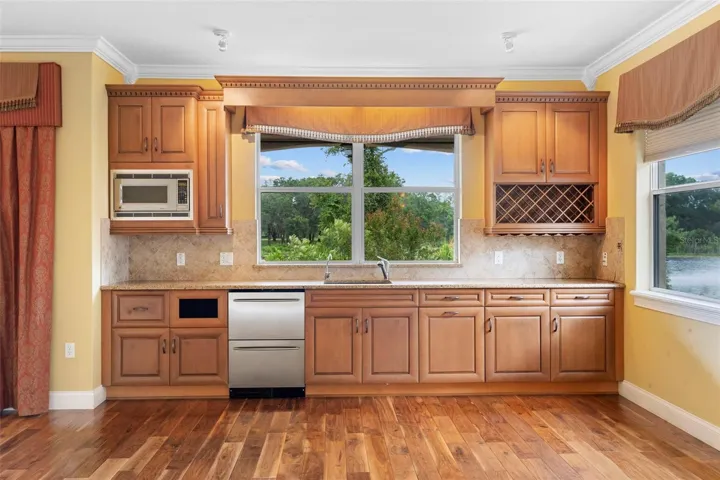 Downstairs Kitchenette