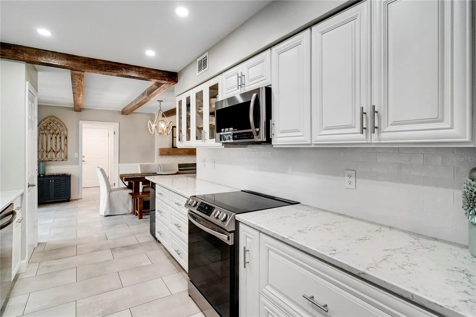 503 Savona Ct, Altamonte Springs, Florida 32701, 5 Bedrooms Bedrooms, ,5 BathroomsBathrooms,Residential,For Sale,SAVONA,O6318016
