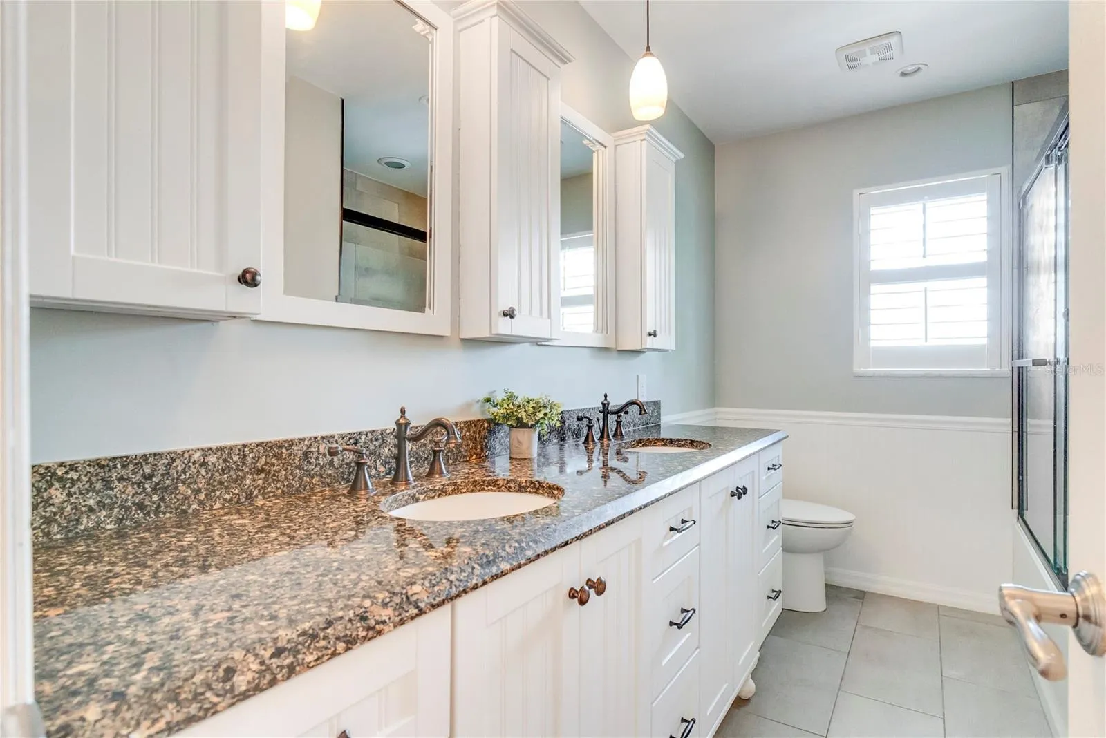 503 Savona Ct, Altamonte Springs, Florida 32701, 5 Bedrooms Bedrooms, ,5 BathroomsBathrooms,Residential,For Sale,SAVONA,O6318016
