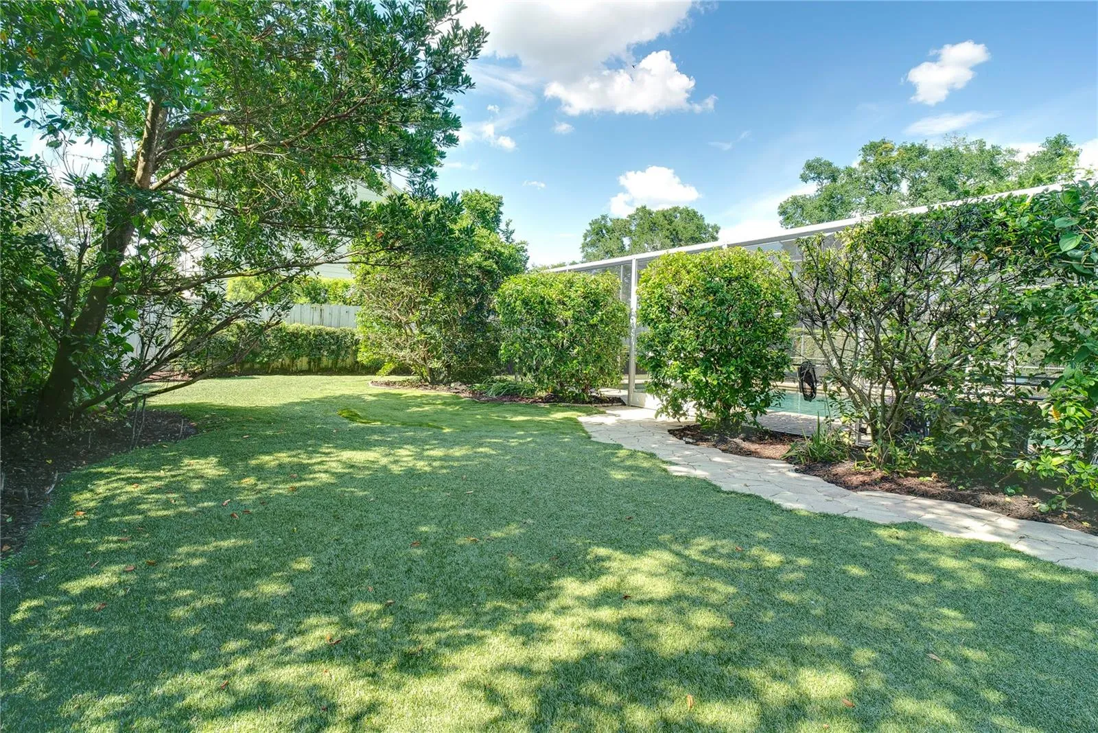 503 Savona Ct, Altamonte Springs, Florida 32701, 5 Bedrooms Bedrooms, ,5 BathroomsBathrooms,Residential,For Sale,SAVONA,O6318016