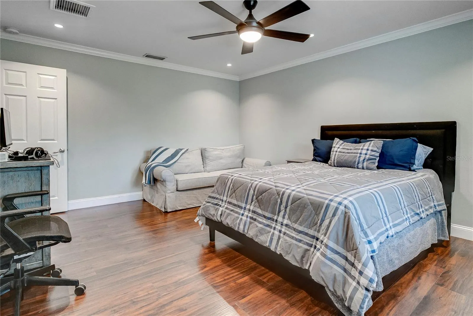 503 Savona Ct, Altamonte Springs, Florida 32701, 5 Bedrooms Bedrooms, ,5 BathroomsBathrooms,Residential,For Sale,SAVONA,O6318016