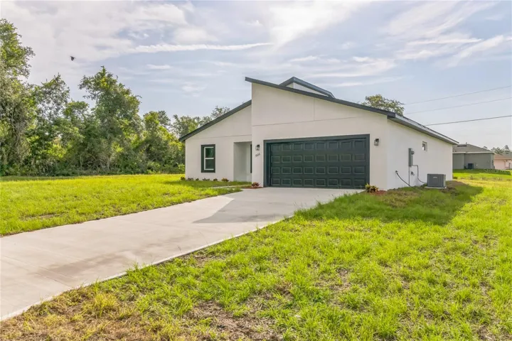 External Front Yard