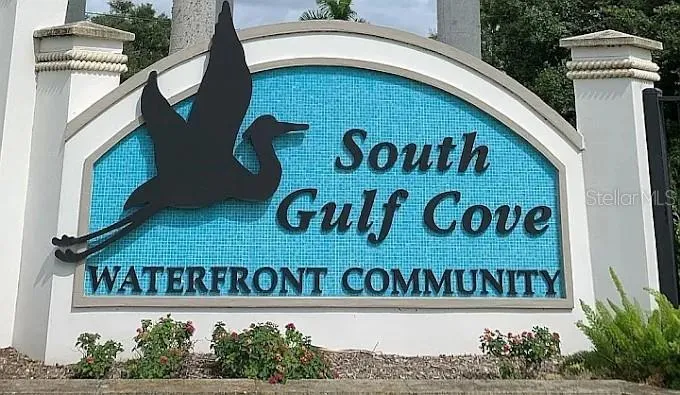 Entrance into South Gulf Cove via Ingraham Blvd