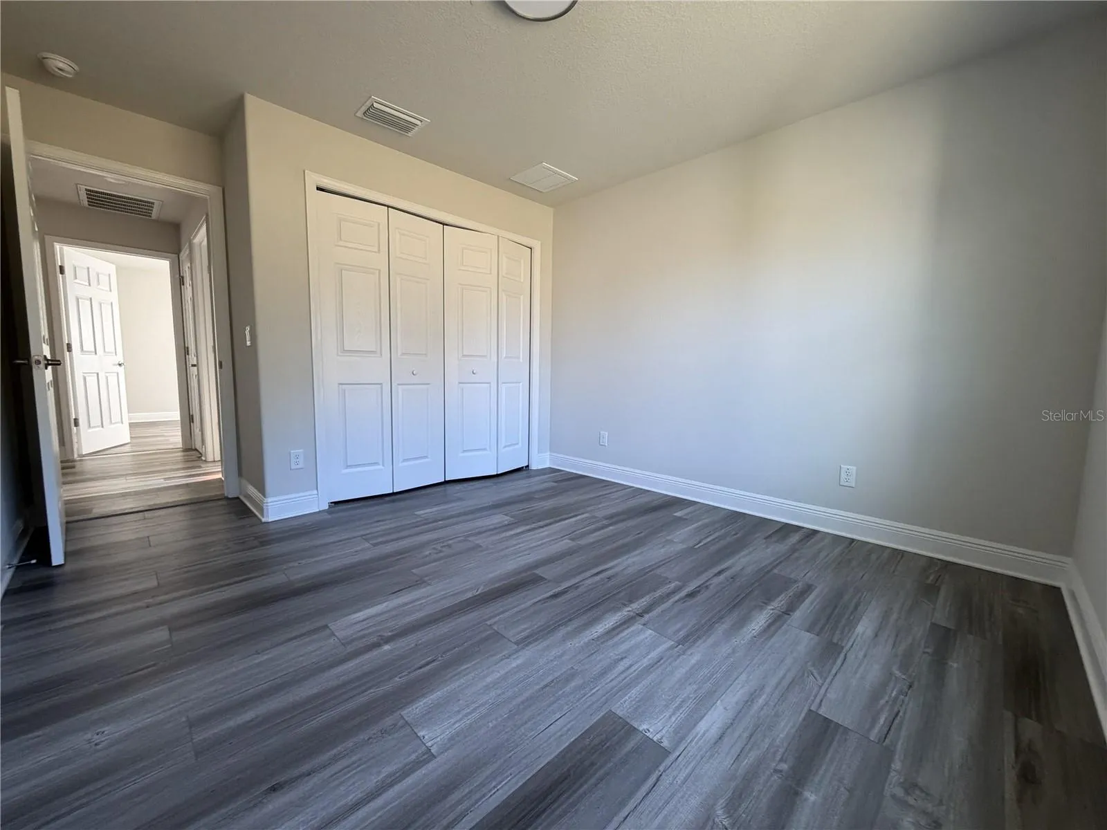 Bedroom 3- Closet