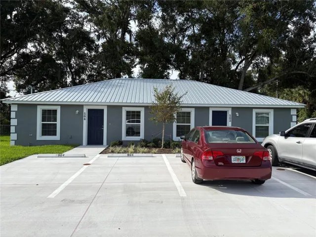 Duplex #502 & #504