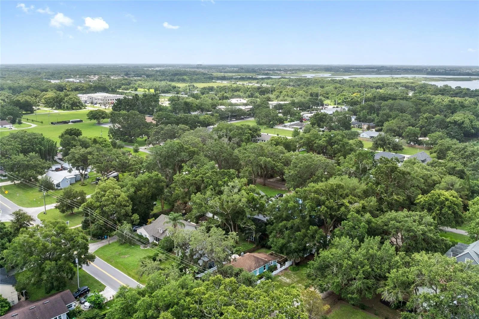 121 W Oakland Ave, Oakland, Florida 34760, 3 Bedrooms Bedrooms, ,1 BathroomBathrooms,Residential,For Sale,OAKLAND,O6318648