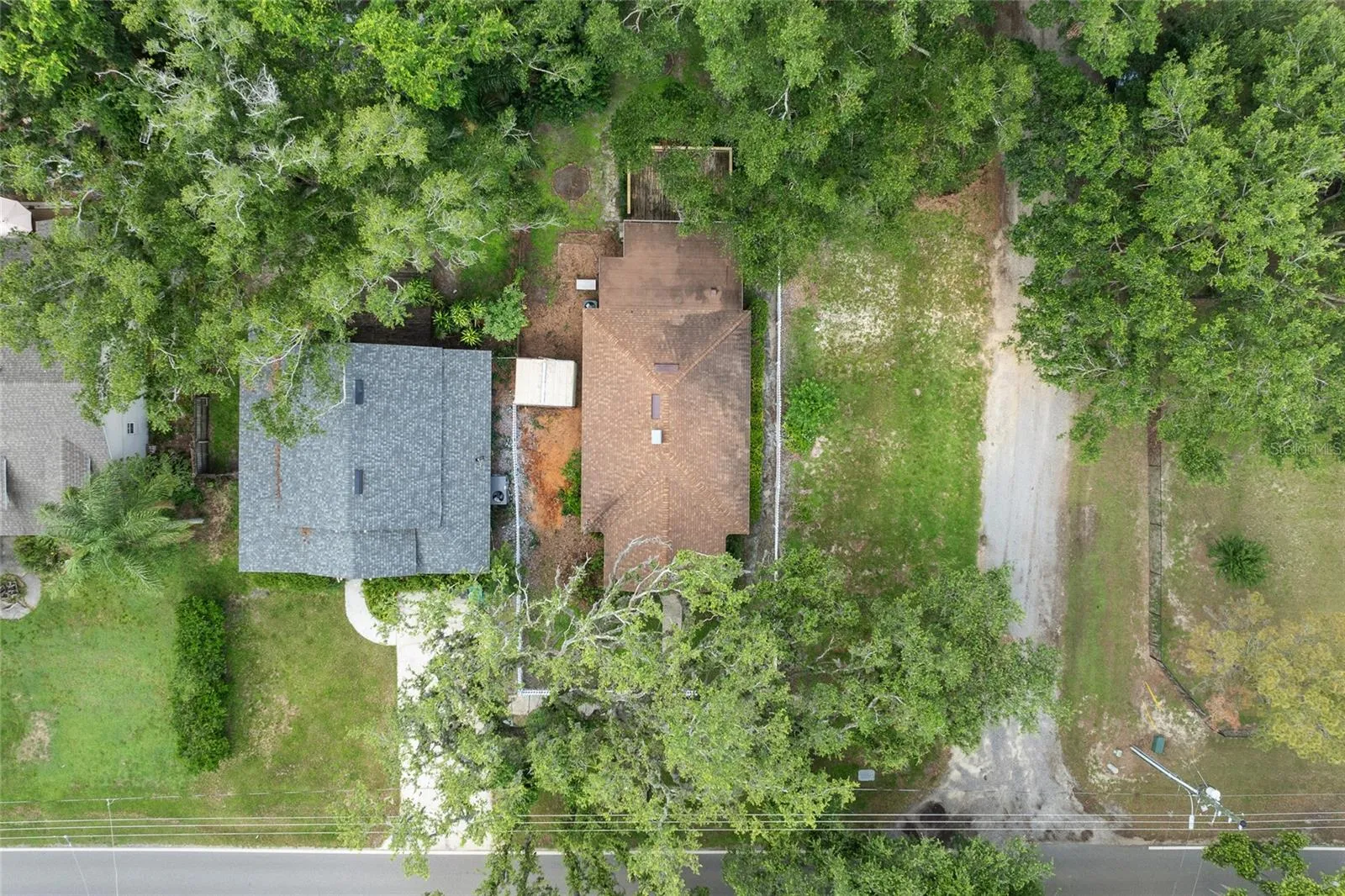 121 W Oakland Ave, Oakland, Florida 34760, 3 Bedrooms Bedrooms, ,1 BathroomBathrooms,Residential,For Sale,OAKLAND,O6318648