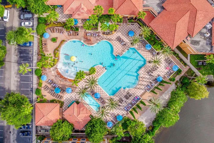 Let’s talk AMENITIES – because Floridays brings the fun! With TWO POOLS, a sandy beach area, wading pool, spa, full bar, cafe, game room, fitness center and rentable event space, there is something for everyone!