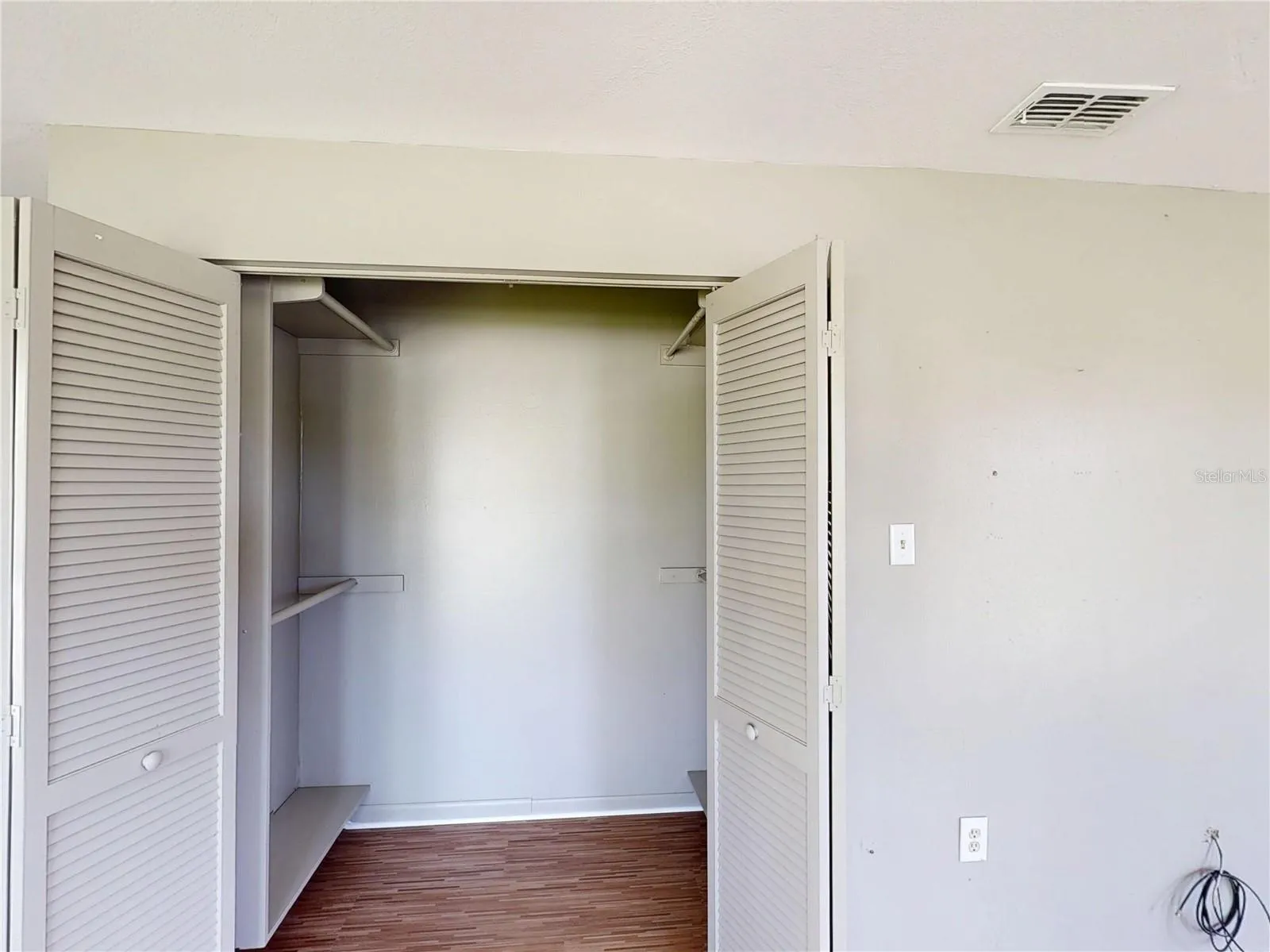 2nd primary large bedroom
