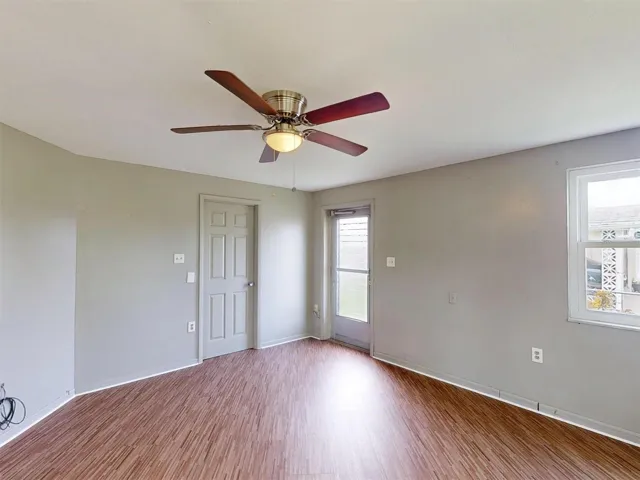 2nd primary large bedroom with private entrance