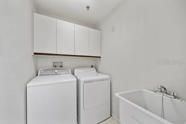 Laundry room off kitchen