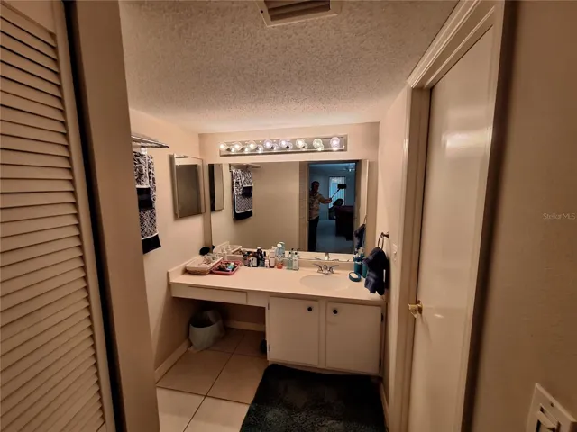 1170