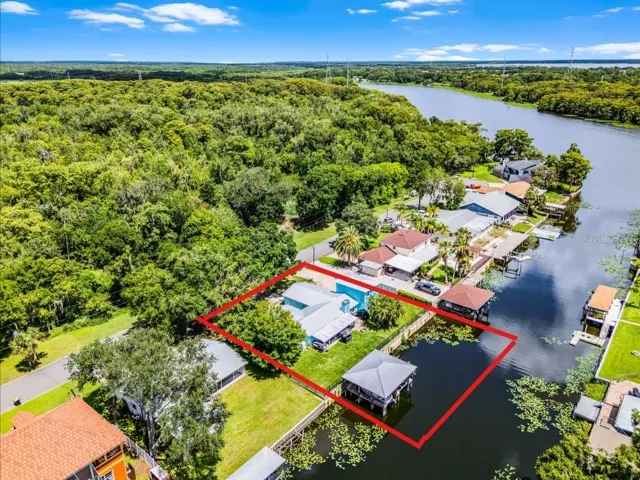 1/2 Acre Lot on Canal to St Johns River