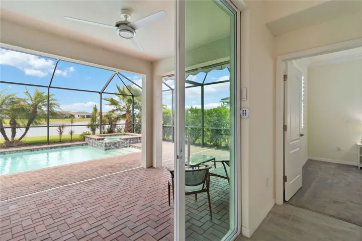 spacious lanai