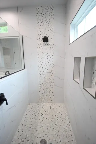 Main Bathroom Shower