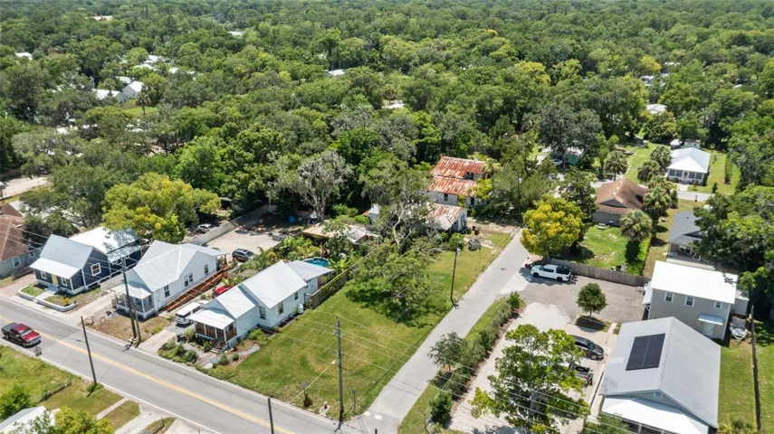 Half of the lot is vacant which is perfect for parking, or to add another home.