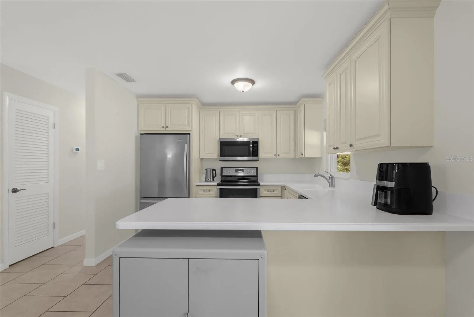 123 N Clayton St, Mount Dora, Florida 32757, 3 Bedrooms Bedrooms, ,2 BathroomsBathrooms,Residential,For Sale,CLAYTON,G5098708