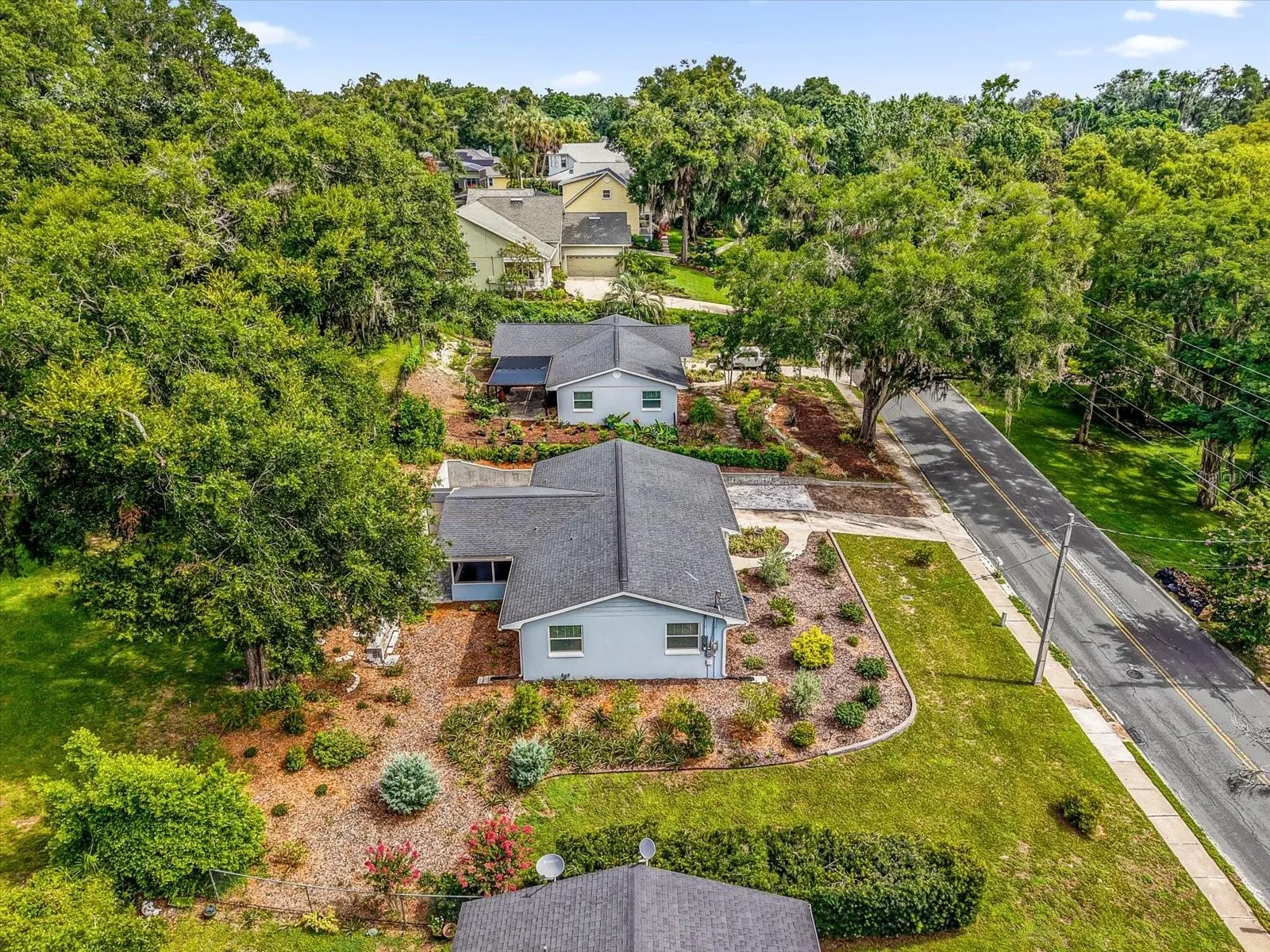 123 N Clayton St, Mount Dora, Florida 32757, 3 Bedrooms Bedrooms, ,2 BathroomsBathrooms,Residential,For Sale,CLAYTON,G5098708