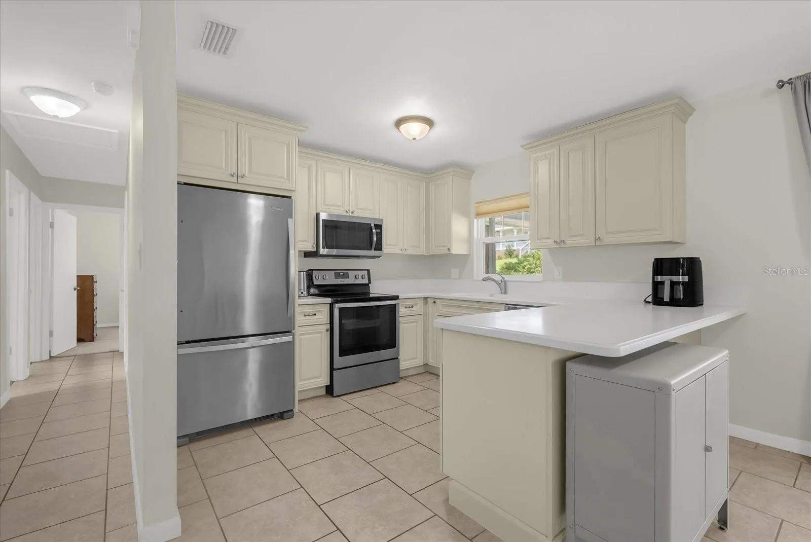 123 N Clayton St, Mount Dora, Florida 32757, 3 Bedrooms Bedrooms, ,2 BathroomsBathrooms,Residential,For Sale,CLAYTON,G5098708