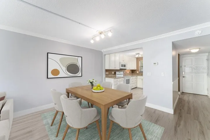 Virtually Staged Dining