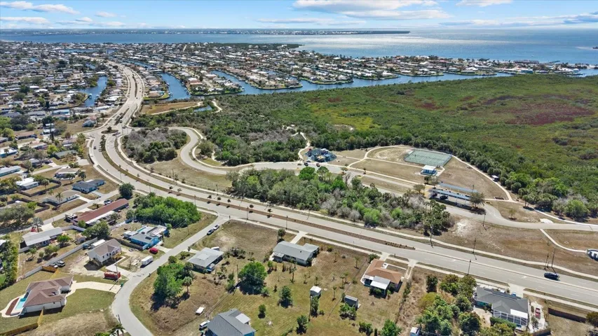 20430 Edgewater on Double Lot