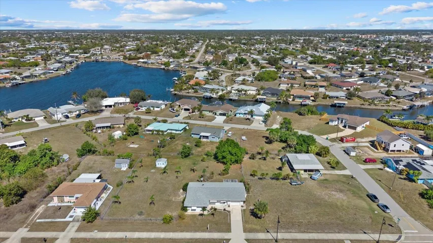 20430 Edgewater on Double Lot