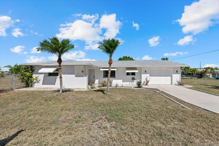 20430 Edgewater on Double Lot