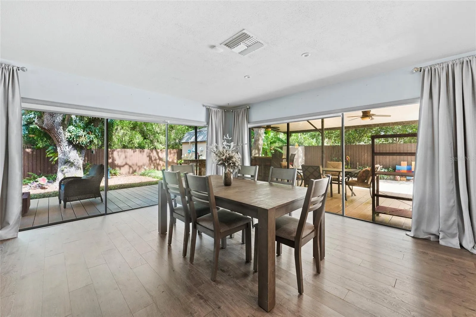 Alternative view of the Living Room.