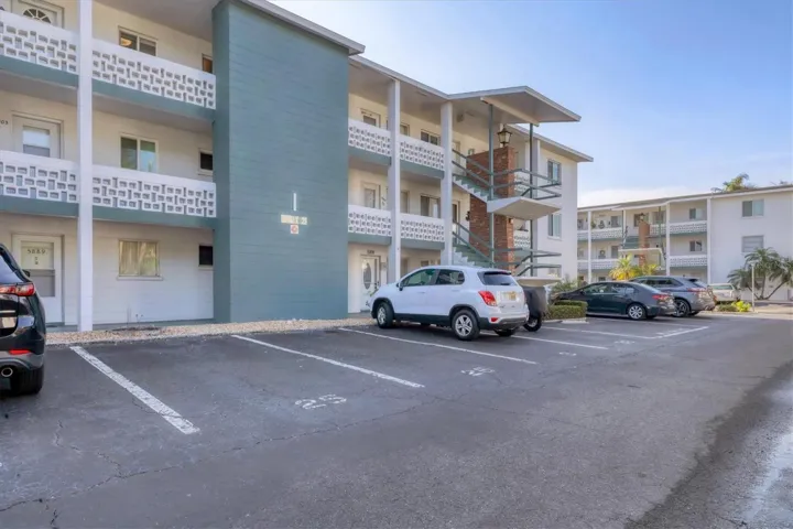 5891 Welcome Rd #i6, Bradenton, Florida 34207, 1 Bedroom Bedrooms, ,1 BathroomBathrooms,Residential,For Sale,WELCOME,A4657117
