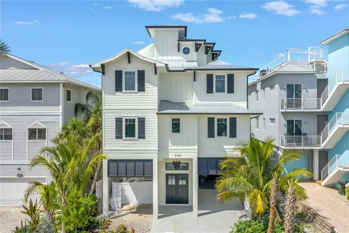 646 Calle Del Otono, Sarasota, Florida 34242, 8 Bedrooms Bedrooms, ,9 BathroomsBathrooms,Residential,For Sale,CALLE DEL OTONO,A4657132